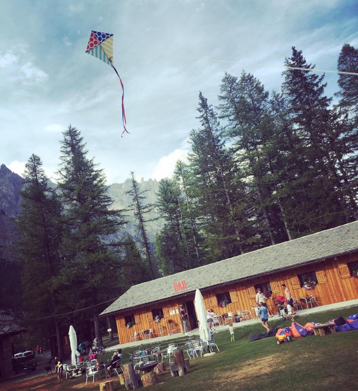 Hobo Camping Courmayeur Exterior photo