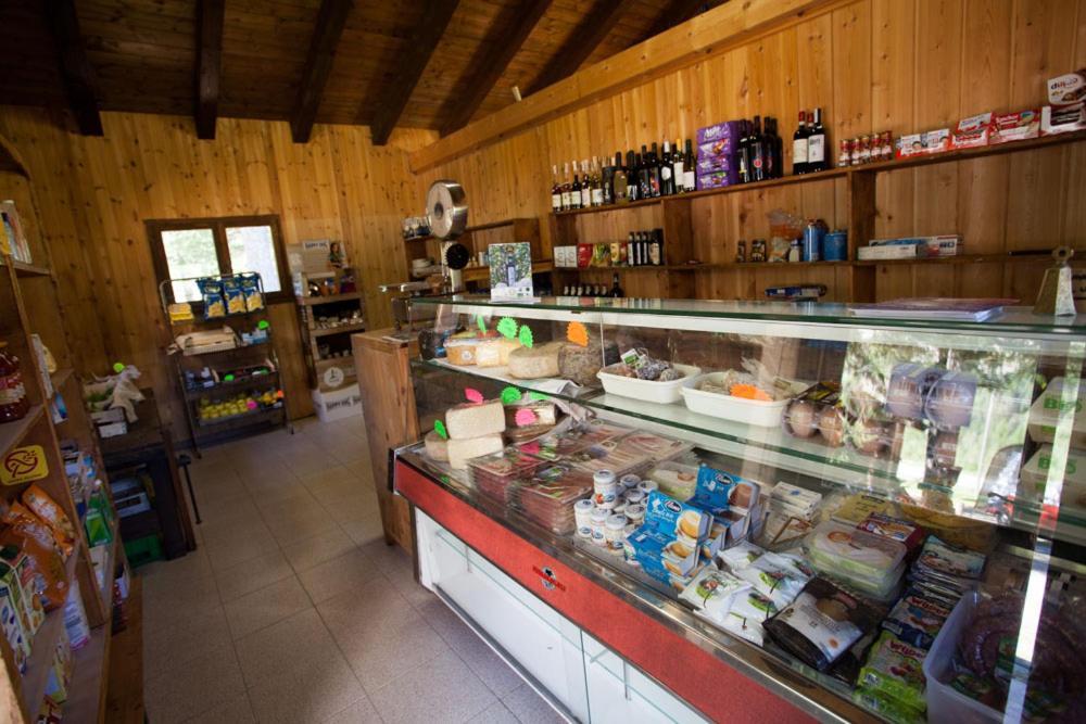 Hobo Camping Courmayeur Exterior photo