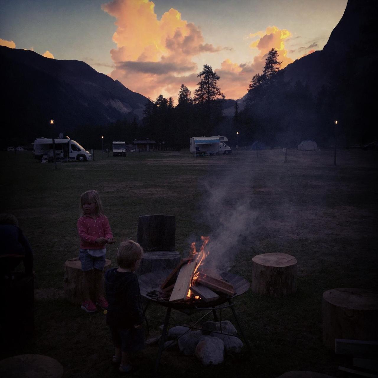 Hobo Camping Courmayeur Exterior photo